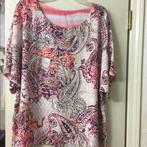Beautiful multi color Women’s top from Chico’s